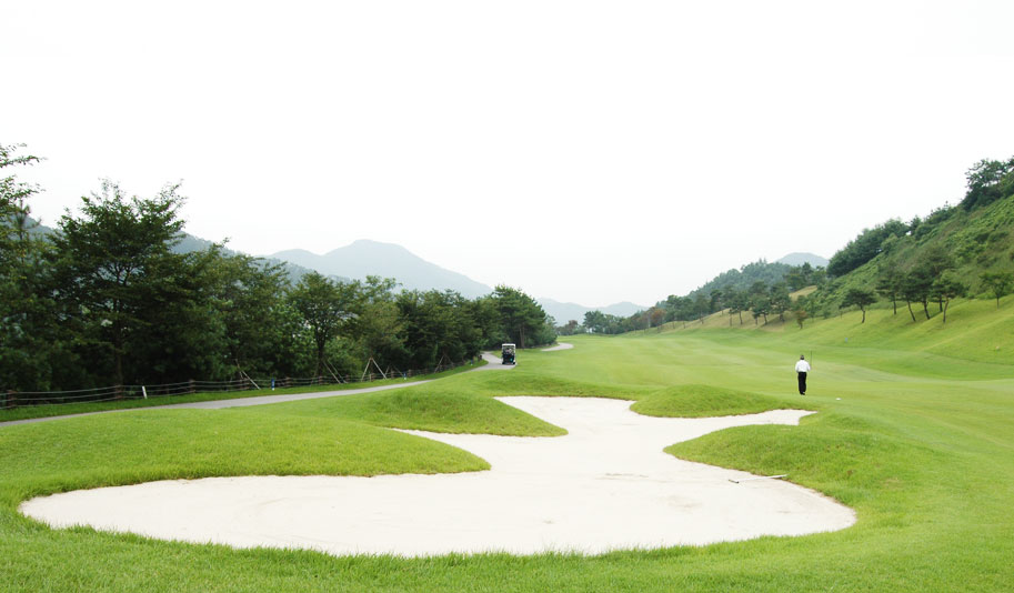 VALLEY 3HOLE 02