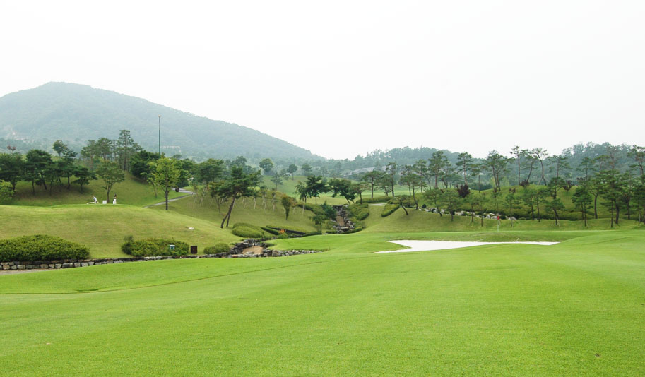 VALLEY 6HOLE 03