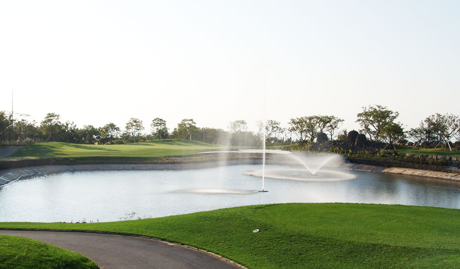LAKE 7 HOLE 01